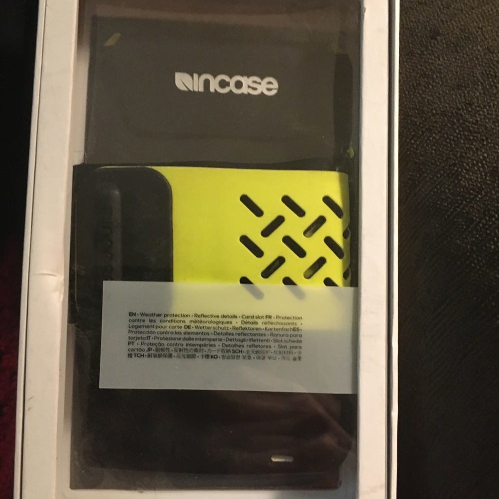 Incase Armband iPhone 6 running band - Picture 3 of 5
